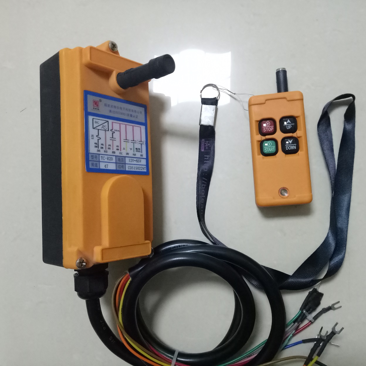 TC-R2D兩路工業(yè)無線遙控器、農(nóng)機(jī)遙控器